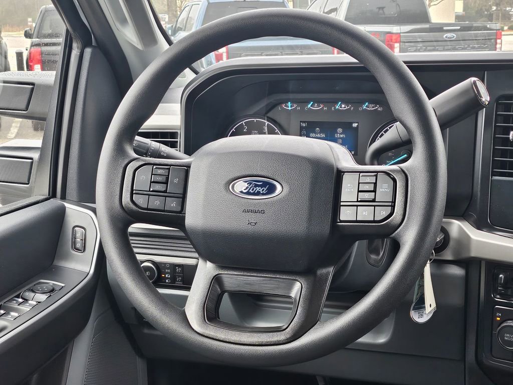 New 2026 Ford F450 XLT w/ 360-Degree Camera Package AWD/4WD image 13