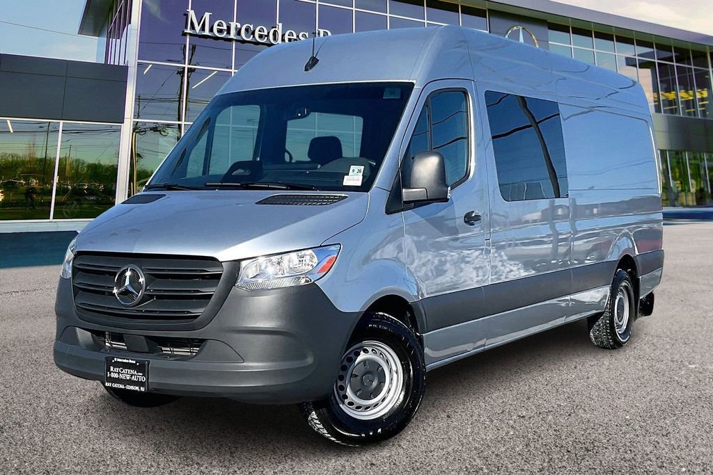 Used 2025 Mercedes-Benz Sprinter 2500 image 9