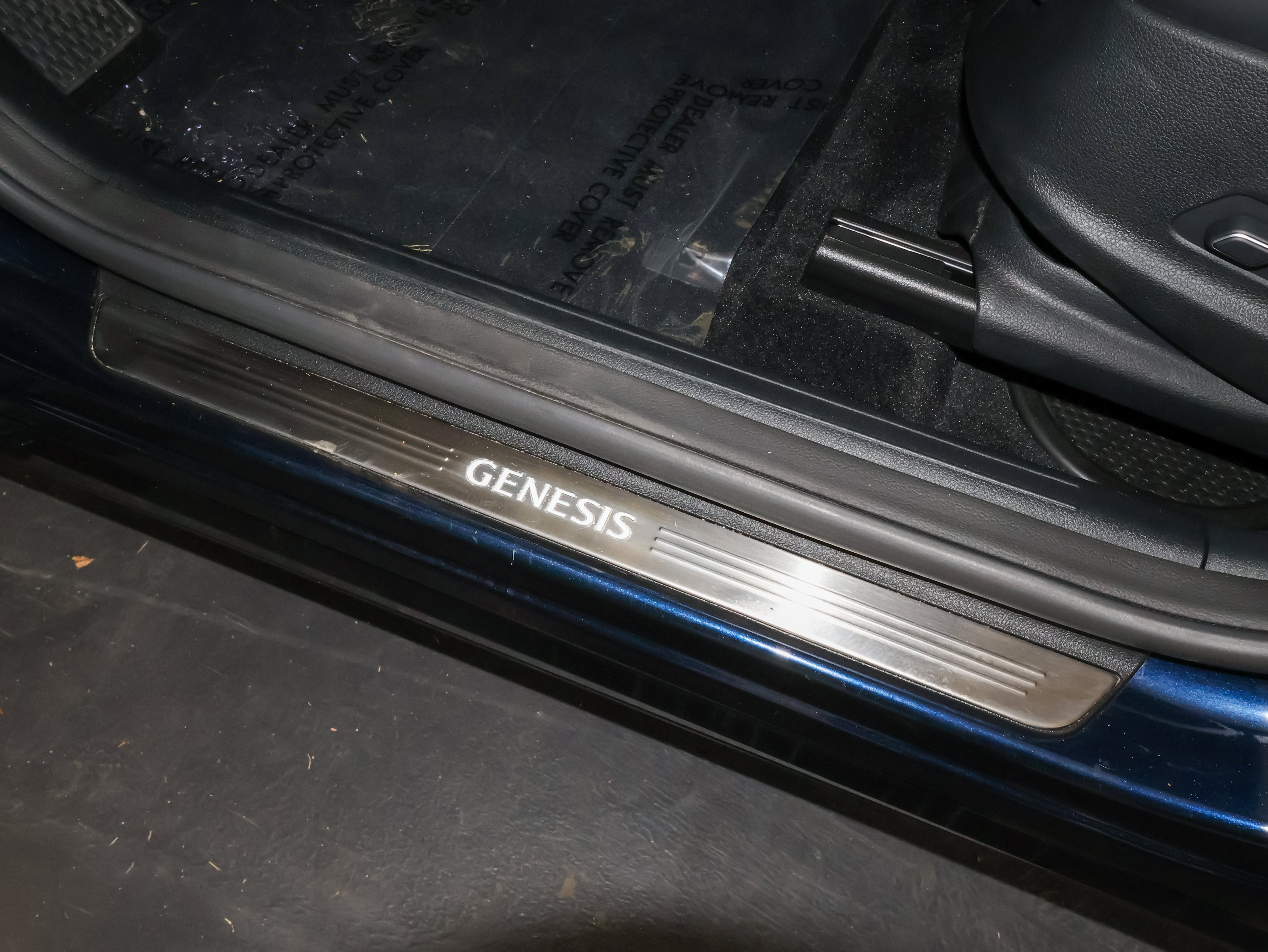 Used 2023 Genesis GV70 3.5T Sport w/ Sport Prestige Package AWD/4WD image 17