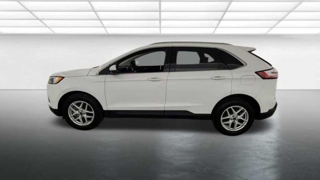 Used 2022 Ford Edge SEL w/ Convenience Package image 4