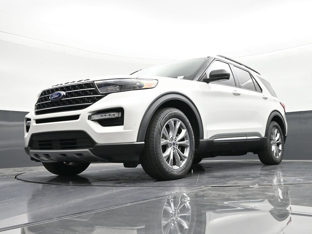 Used 2020 Ford Explorer XLT w/ Equipment Group 202A RWD image 20
