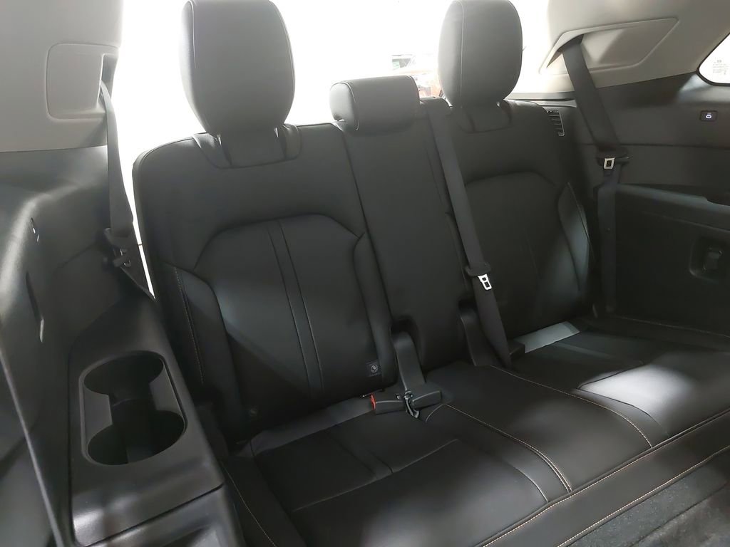 Used 2024 MAZDA CX-90 Plug-In Hybrid w/ Premium Pkg image 12