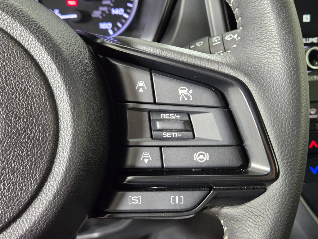 Used 2025 Subaru Forester Premium AWD/4WD image 27