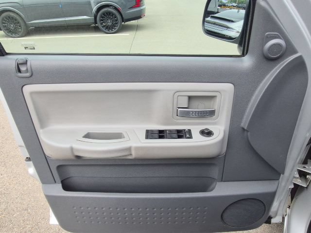 Used 2005 Dodge Dakota Laramie w/ Trailer Tow Group AWD/4WD image 11
