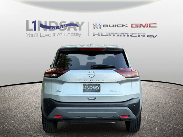 Used 2023 Nissan Rogue SV AWD/4WD image 3