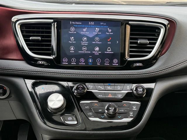 Used 2020 Chrysler Pacifica Limited FWD image 38