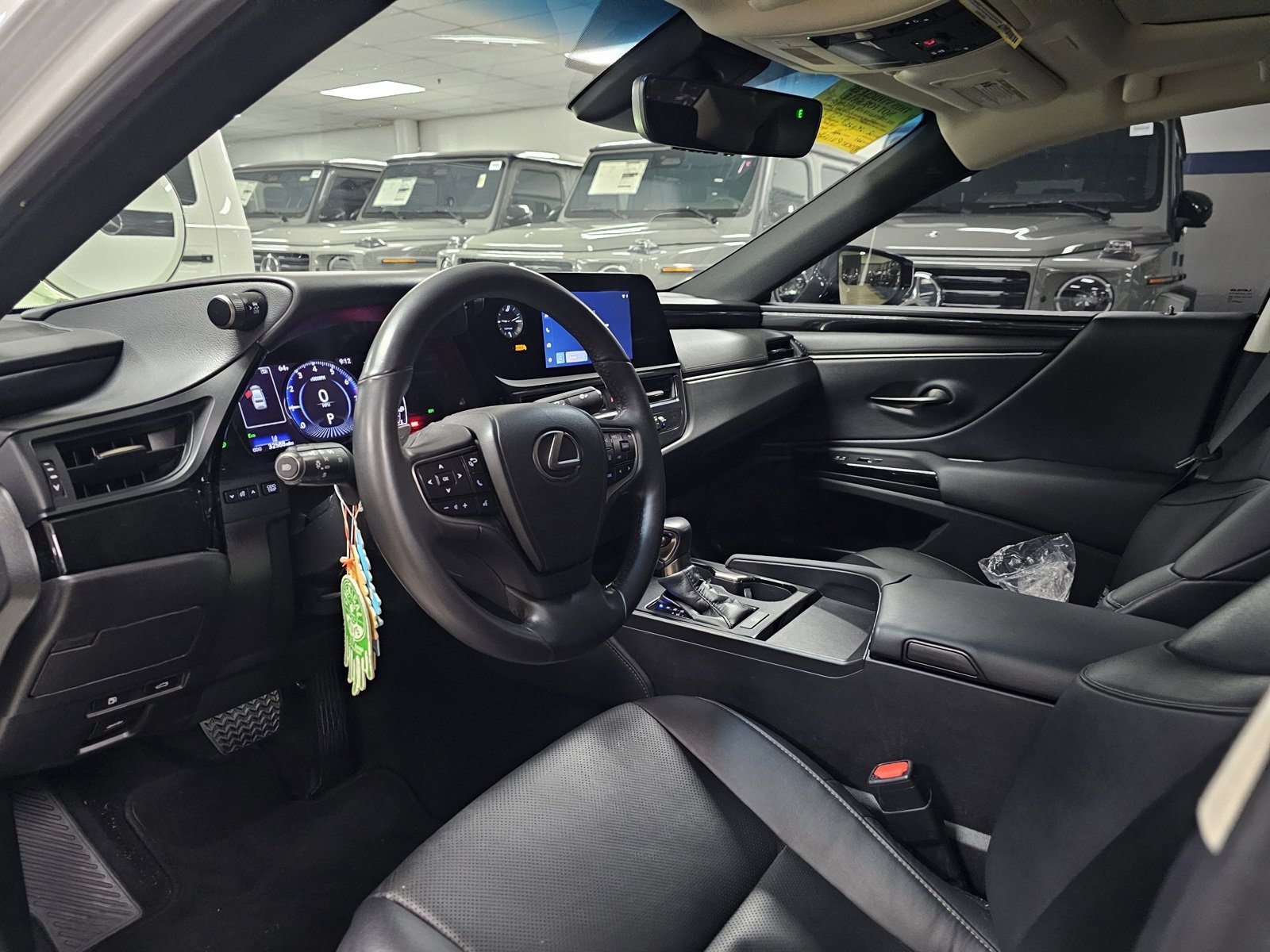 Used 2023 Lexus ES 350 image 5