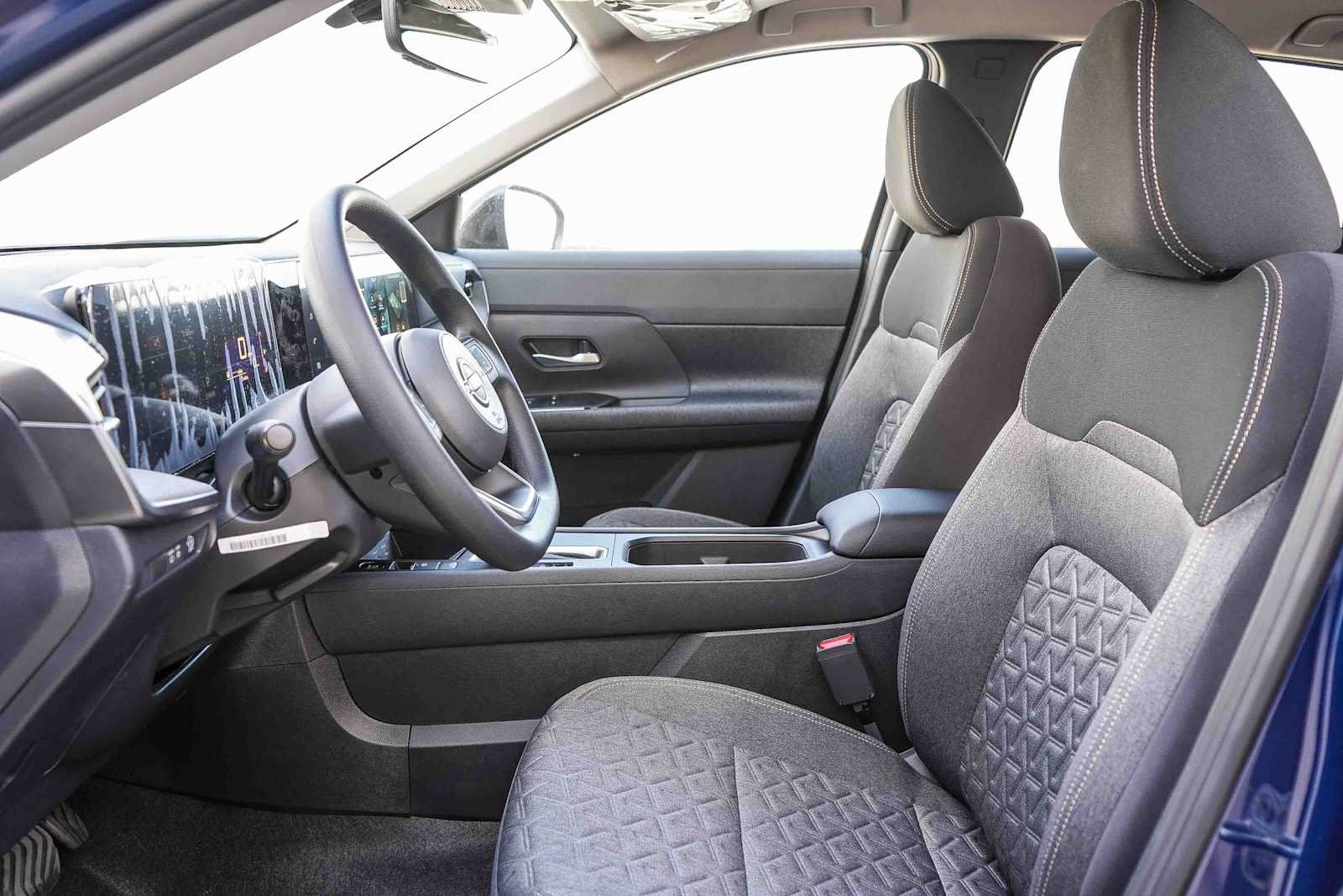 New 2026 Nissan Kicks SV w/ Interior Electronics Package FWD image 19
