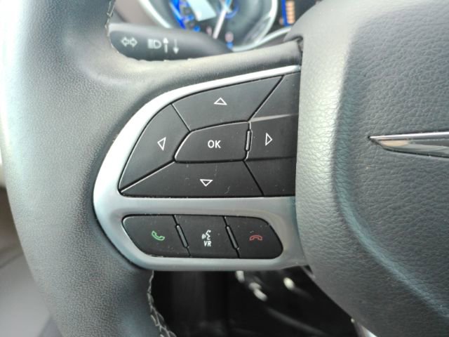 Used 2023 Chrysler Voyager LX image 37