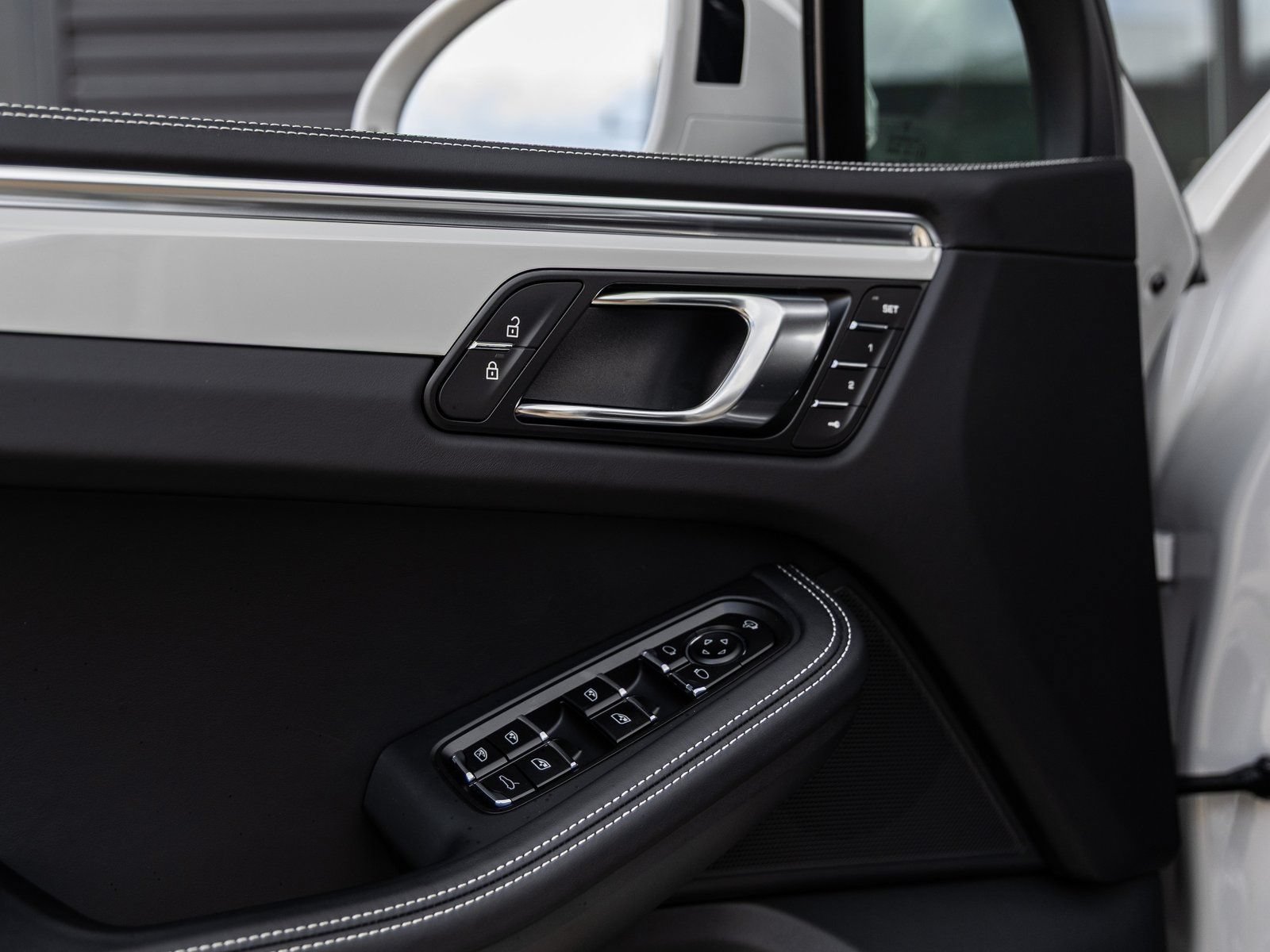 New 2026 Porsche Macan S AWD/4WD image 25