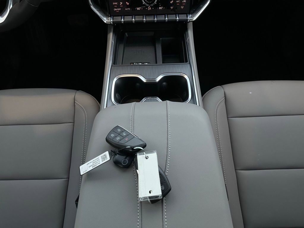 New 2026 GMC Acadia Elevation w/ Black Edition image 21