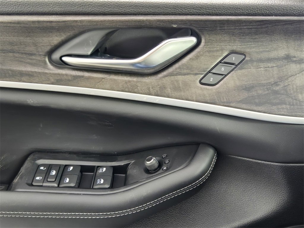 New 2025 Jeep Grand Cherokee L Altitude image 22