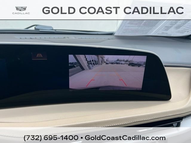 Used 2024 Cadillac XT4 Luxury w/ Cold Weather Package FWD image 24