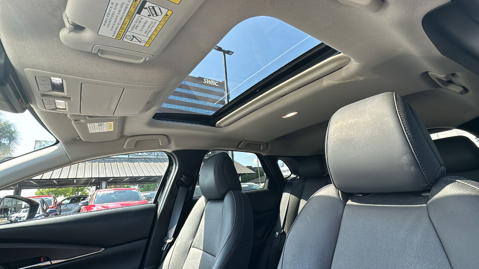 Used 2023 MAZDA CX-30 AWD 2.5 S w/ Premium Package image 15