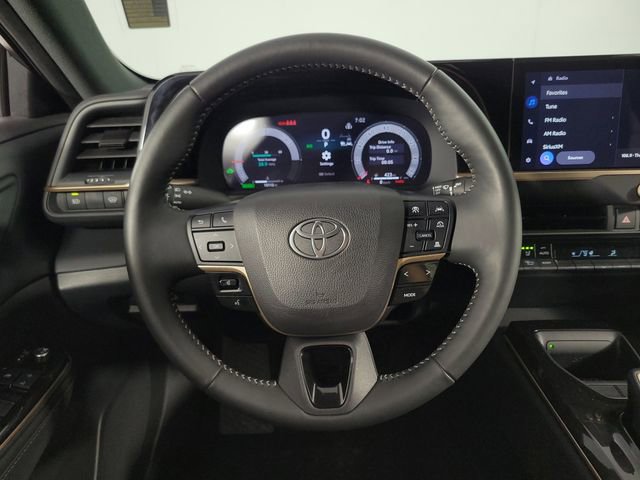 Used 2026 Toyota Crown XLE image 21