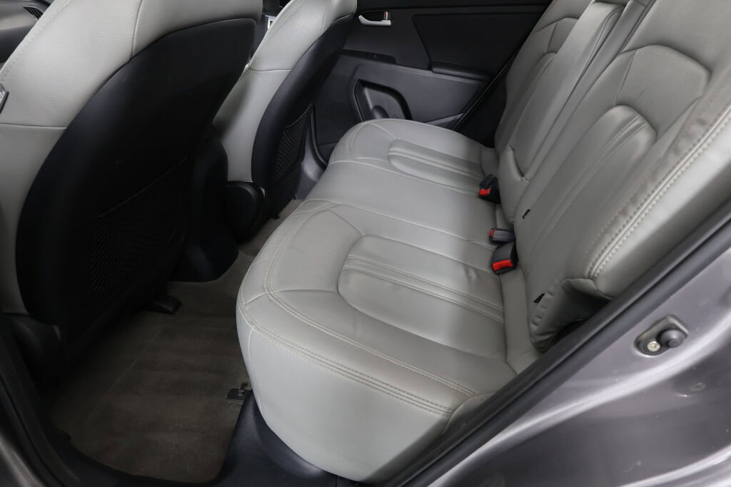 Used 2013 Kia Sportage LX w/ Convenience Pkg image 17