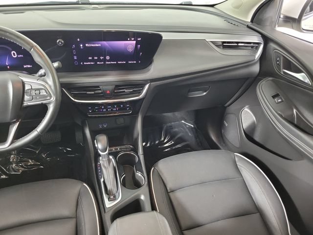 Used 2025 Buick Encore GX Avenir w/ Avenir Convenience Package FWD image 17