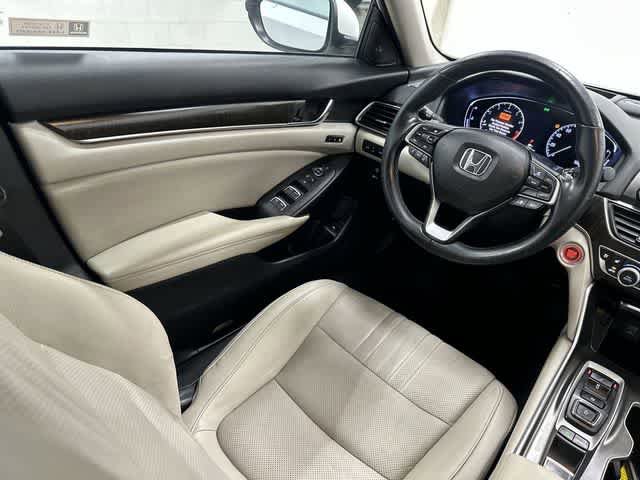 Used 2018 Honda Accord Touring image 12