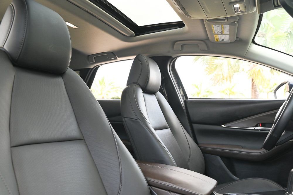 Certified 2025 MAZDA CX-30 AWD 2.5 S w/ Premium Package image 17