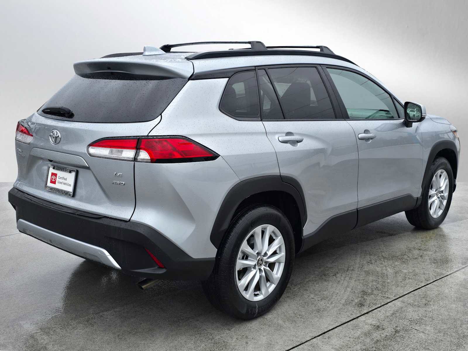 Certified 2023 Toyota Corolla Cross LE w/ Moonroof Package image 3