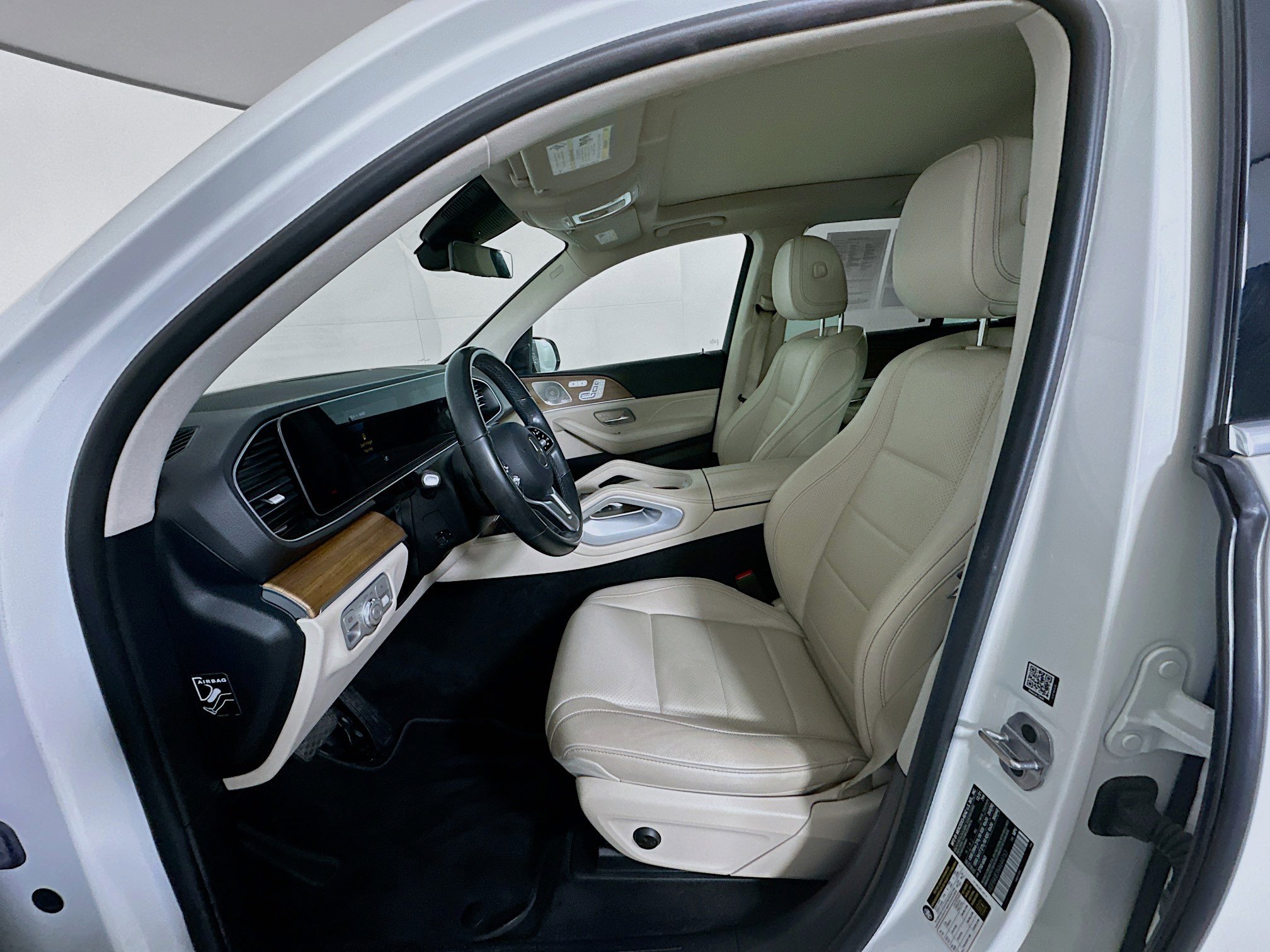 Used 2022 Mercedes-Benz GLE 350 w/ AMG Line Exterior image 13