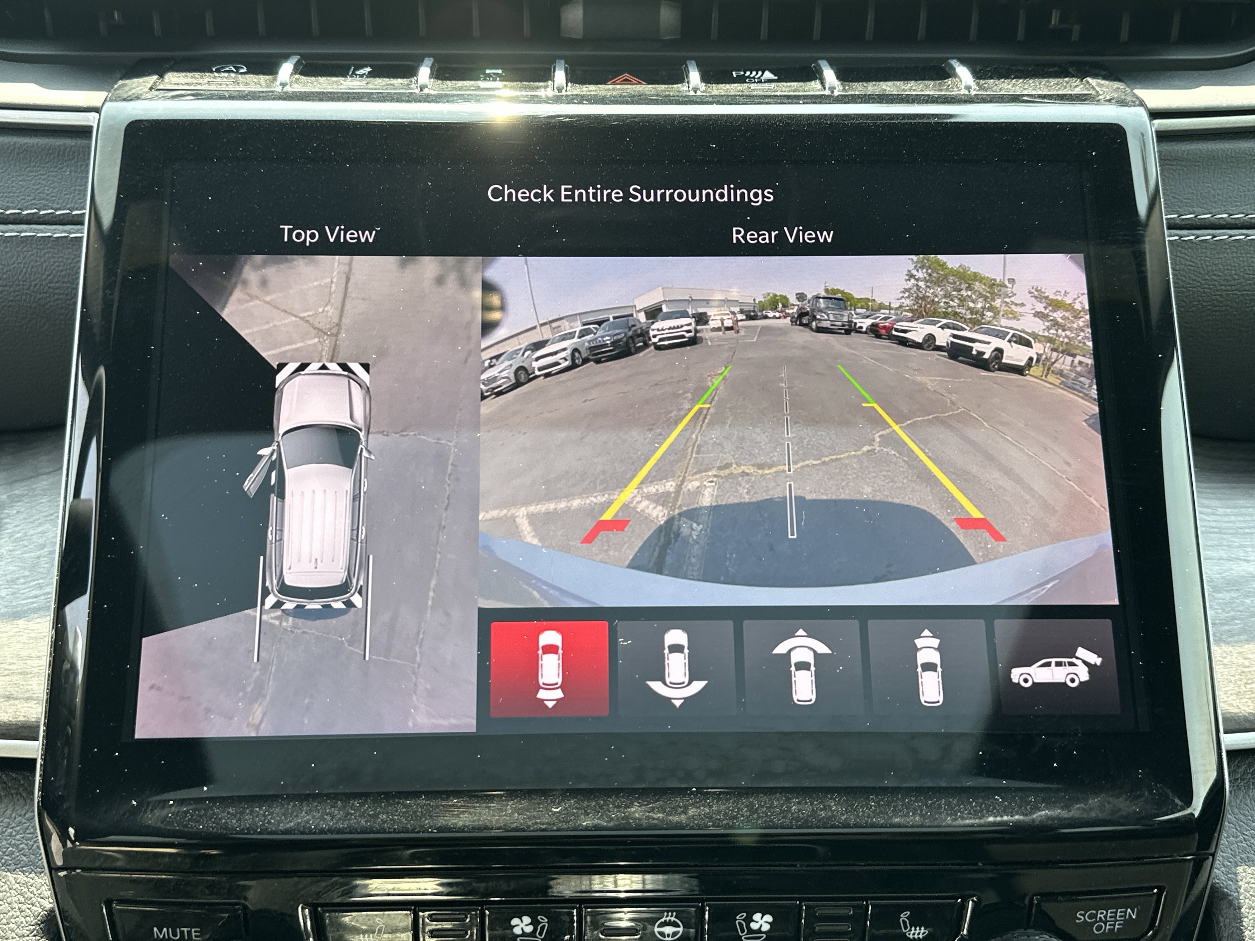 Used 2024 Jeep Grand Cherokee L Limited w/ Luxury Tech Group II image 33