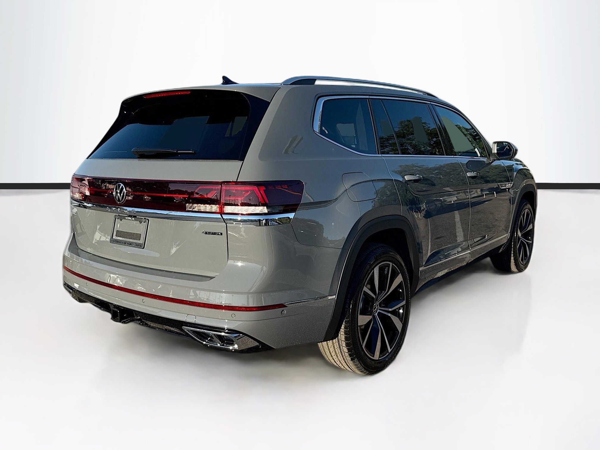 New 2026 Volkswagen Atlas SEL Premium R-Line image 3