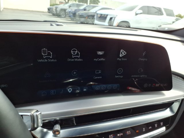 Used 2026 Cadillac Lyriq Luxury AWD/4WD image 28