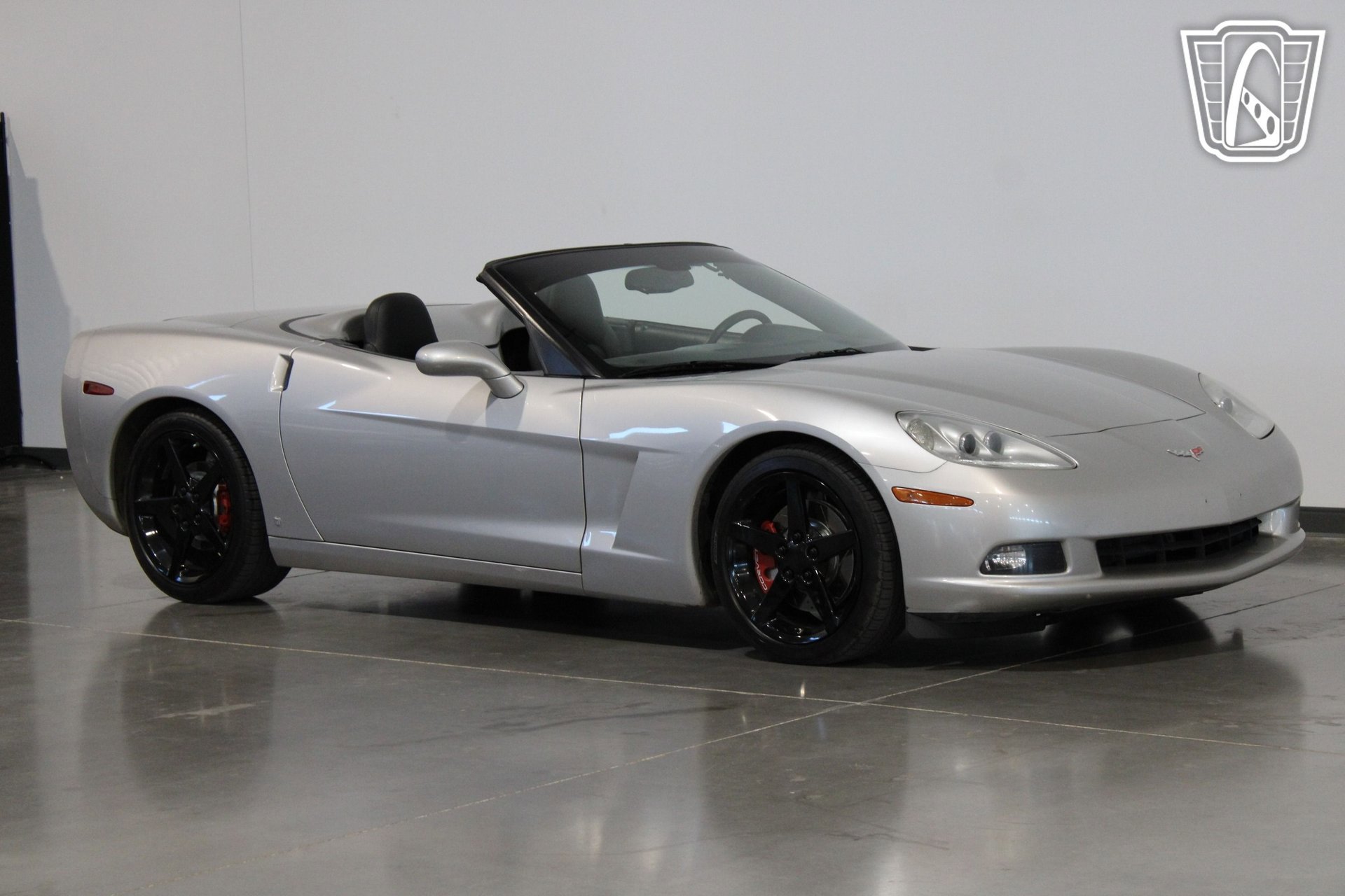Used 2005 Chevrolet Corvette w/ Preferred Equipment Group RWD image 11