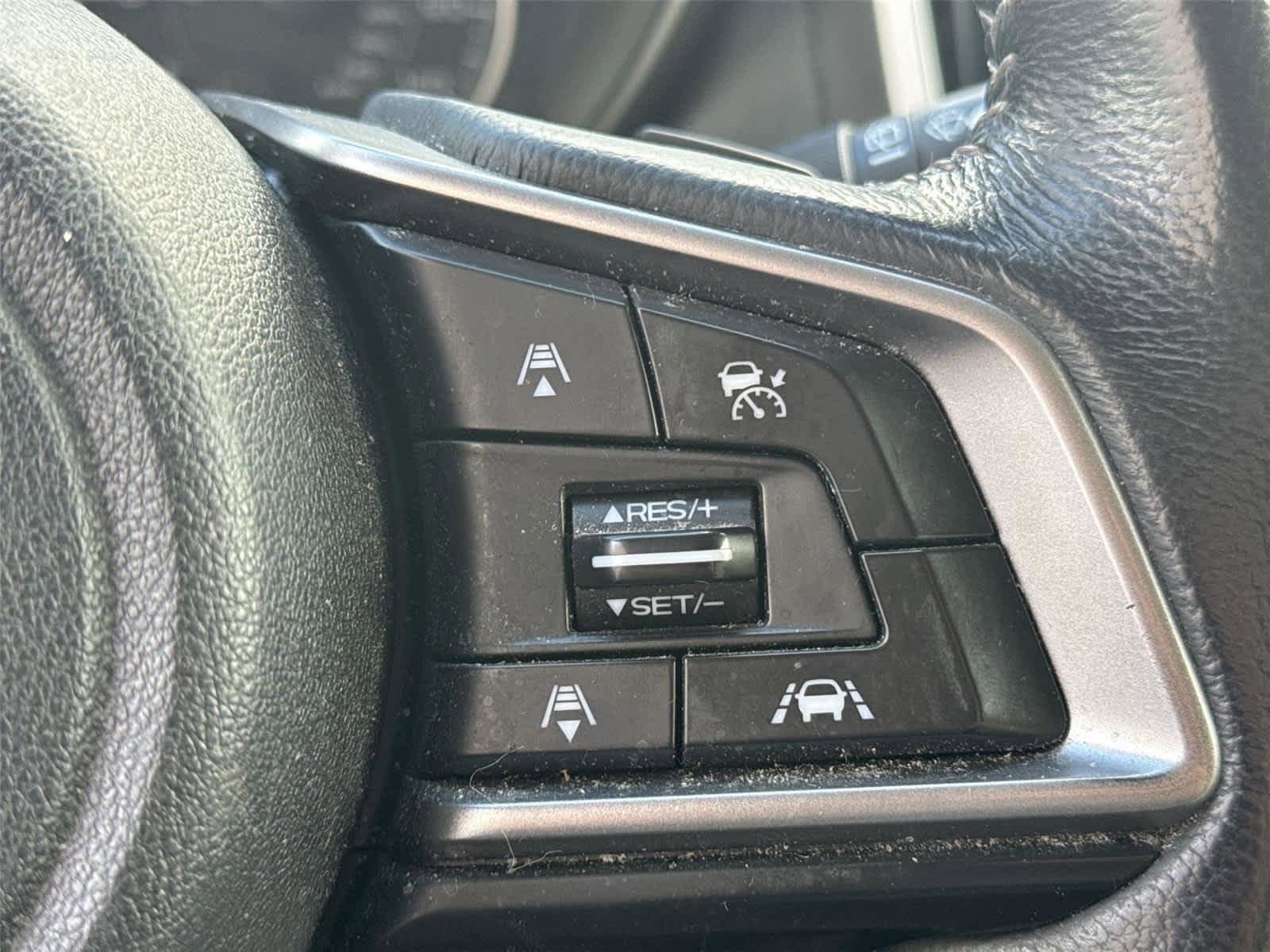 Used 2019 Subaru Ascent Premium AWD/4WD image 25