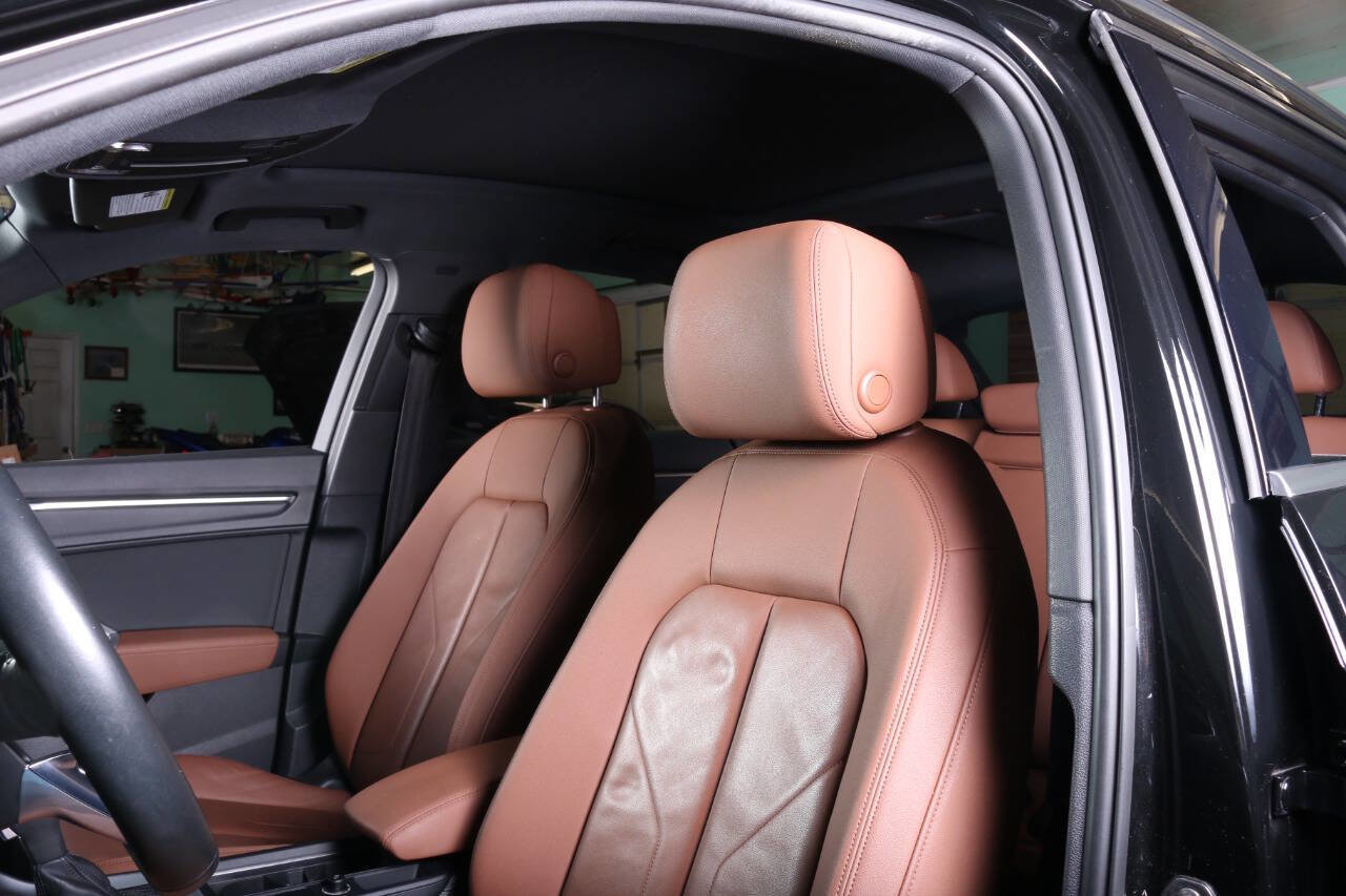 Used 2021 Audi Q3 2.0T Premium w/ Convenience Package image 25