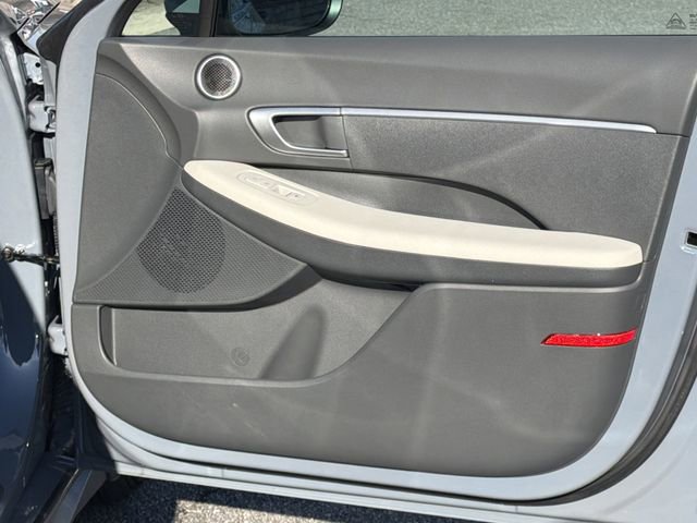 Certified 2025 Hyundai Sonata SE image 14
