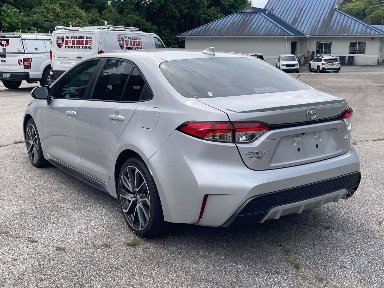 Used 2022 Toyota Corolla SE FWD image 6