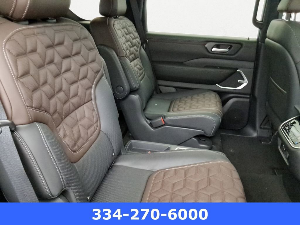 New 2025 Nissan Armada Platinum Reserve image 18
