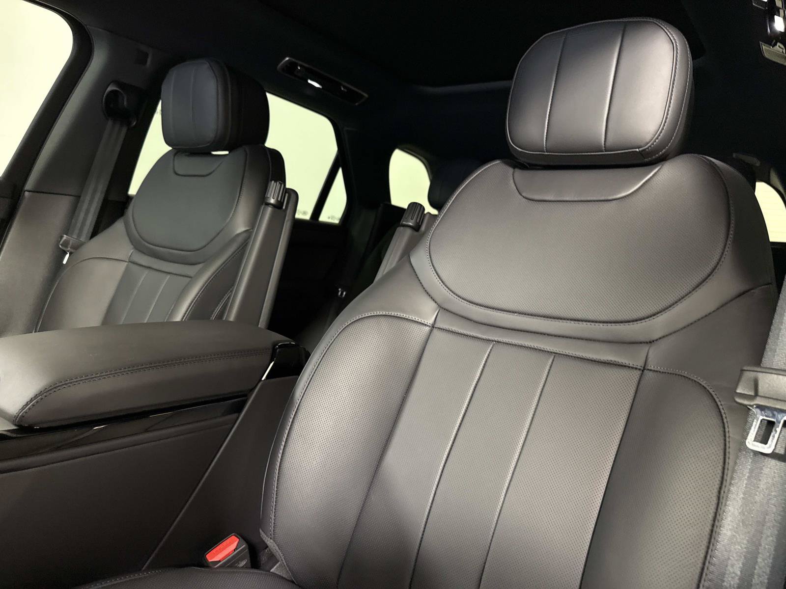 New 2026 Land Rover Range Rover Sport SE AWD/4WD image 20