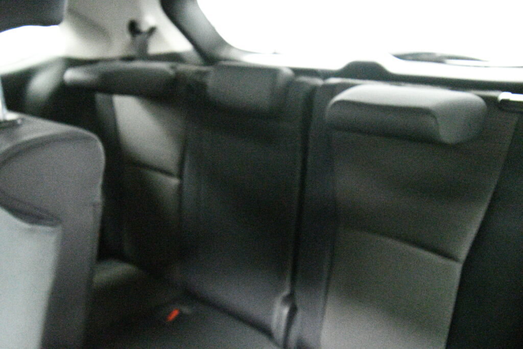 Used 2023 Toyota Highlander LE AWD/4WD image 23