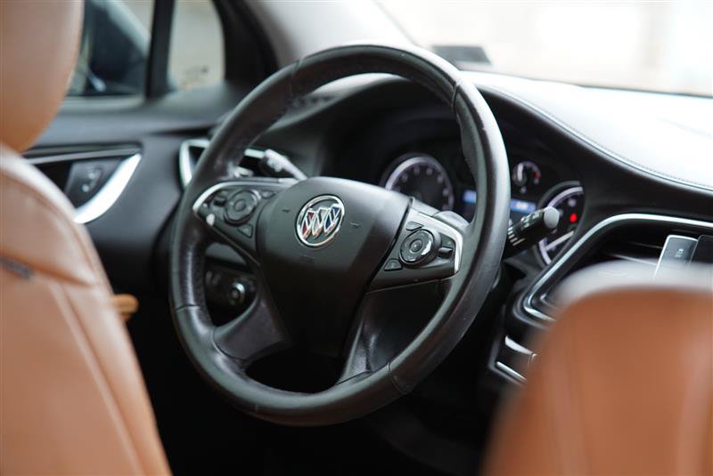 Used 2020 Buick Enclave Essence FWD image 47