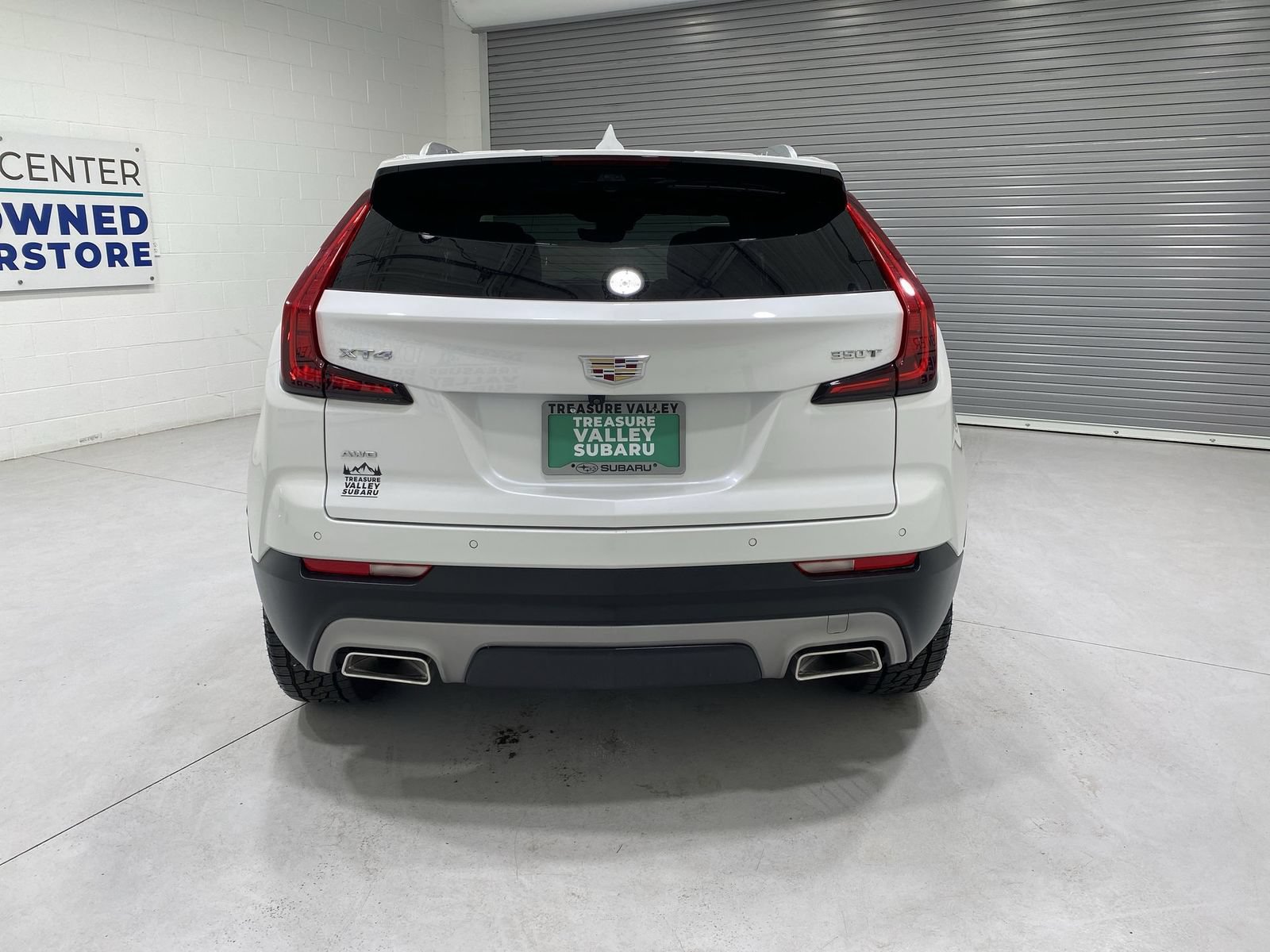 Used 2022 Cadillac XT4 Premium Luxury w/ Technology Package AWD/4WD image 7