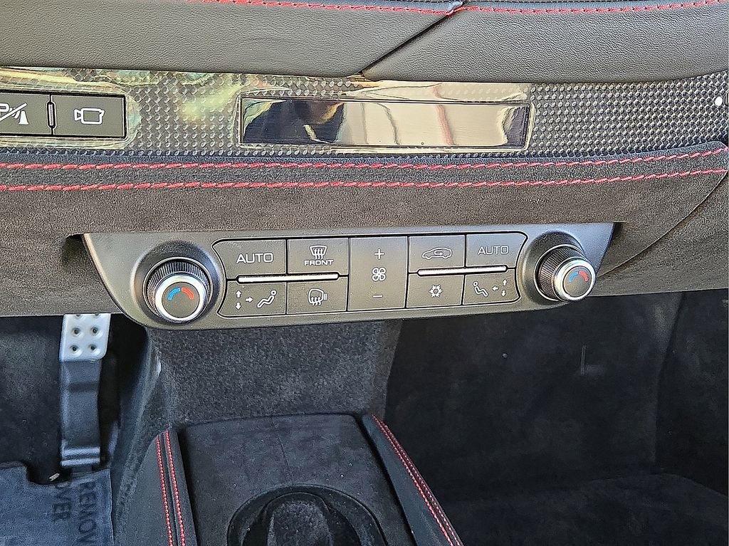 Used 2020 Ferrari F8 Tributo image 43