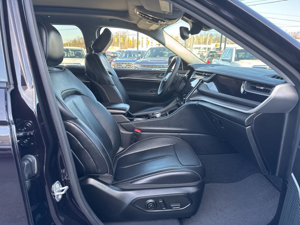 Used 2022 Jeep Grand Cherokee Limited 4xe image 18