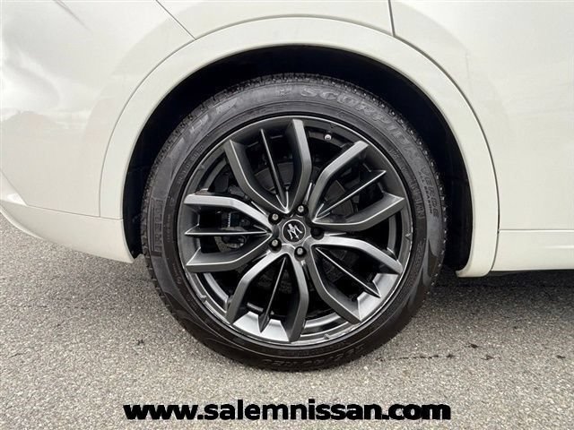 Used 2024 Maserati Levante GT Ultima AWD/4WD image 21