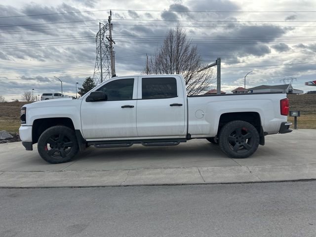 Used 2018 Chevrolet Silverado 1500 LTZ Z71 w/ Redline Edition image 10
