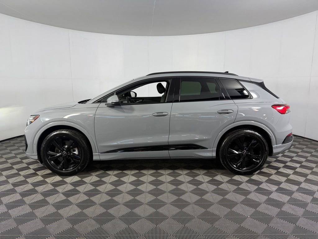 Used 2024 Audi Q4 e-tron Prestige w/ Black Optic Package AWD/4WD image 10