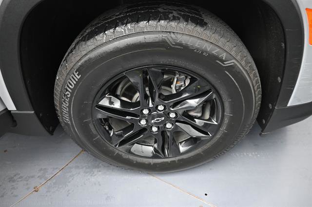 Used 2022 Chevrolet Traverse LT FWD image 27