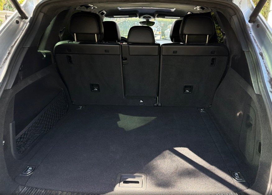 Used 2017 Porsche Cayenne Turbo w/ Sport Chrono Package image 10