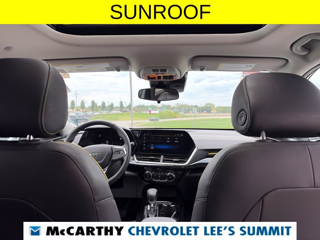 Used 2025 Chevrolet Trax ACTIV w/ Sunroof Package FWD image 36
