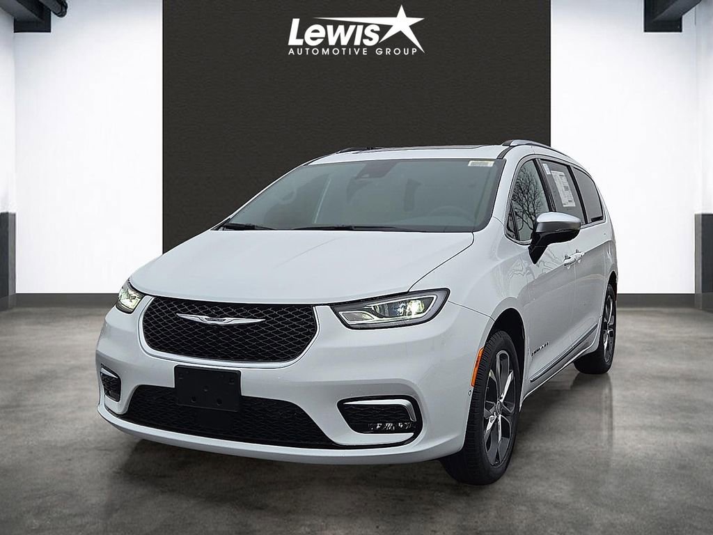New 2026 Chrysler Pacifica Pinnacle w/ Trailer Tow Group image 1