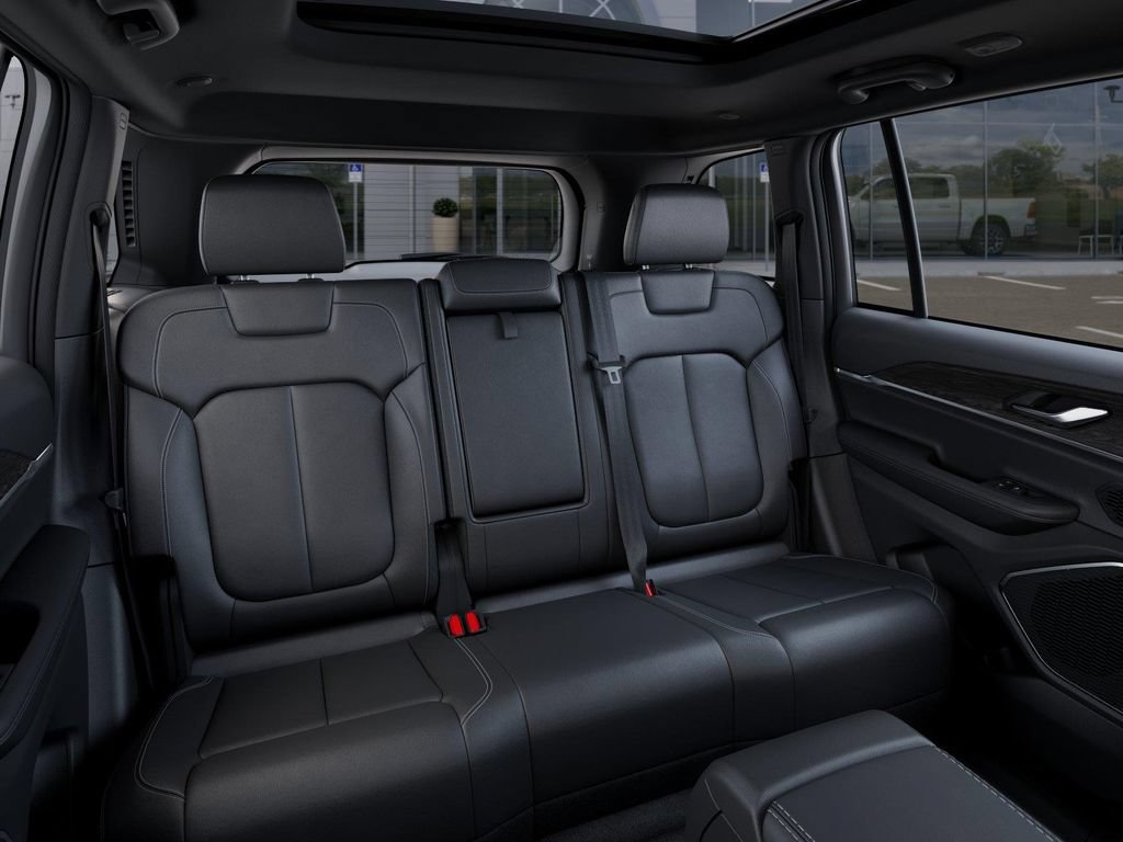 New 2026 Jeep Grand Cherokee Limited w/ Limited Altitude Package RWD image 15