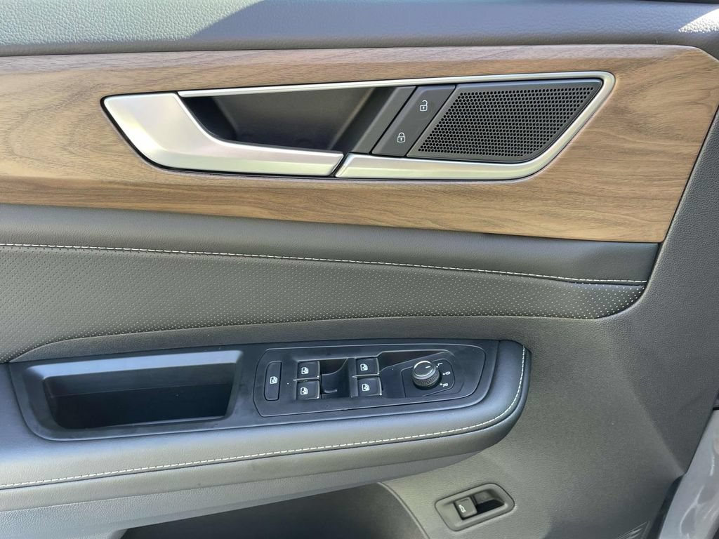 New 2026 Volkswagen Atlas SE FWD image 19