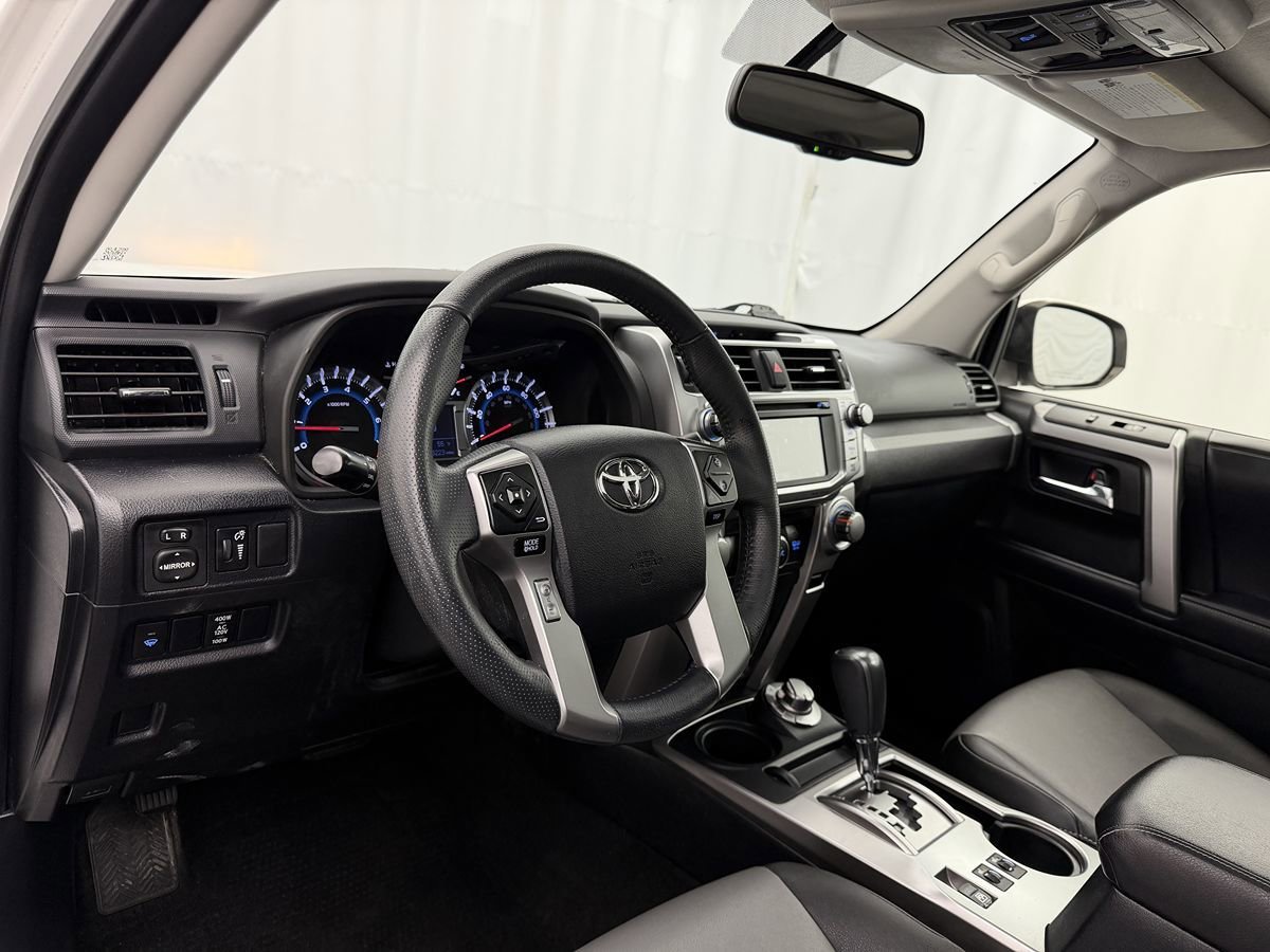 Used 2019 Toyota 4Runner SR5 Premium AWD/4WD image 8